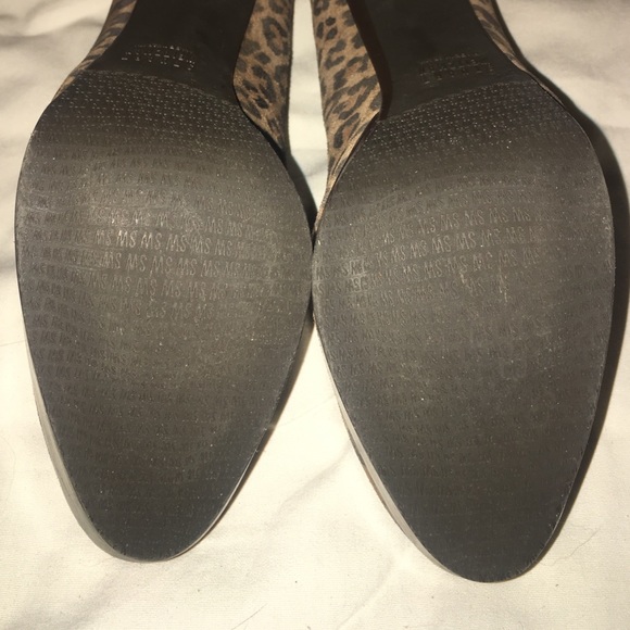Stuart Weitzman Leopard Suede Platform Pump - Picture 5 of 6